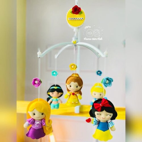 Móbile Musical Princesas