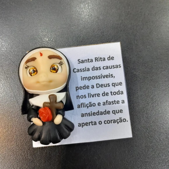 Lembrancinha Imã Santinho em Porcelana Fria com Mensagem