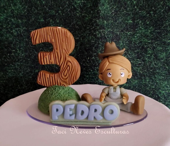 Topo de bolo fazendinha menino fazendeiro