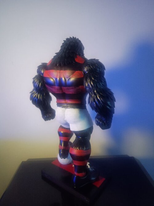 Estatua Mascote Urubu Jogador