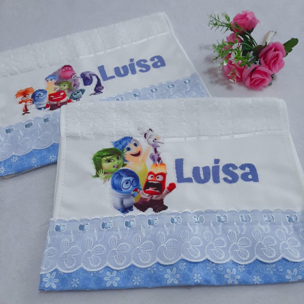 Kit creche personalizado: almofada, sacola para cobertas e toalhi
