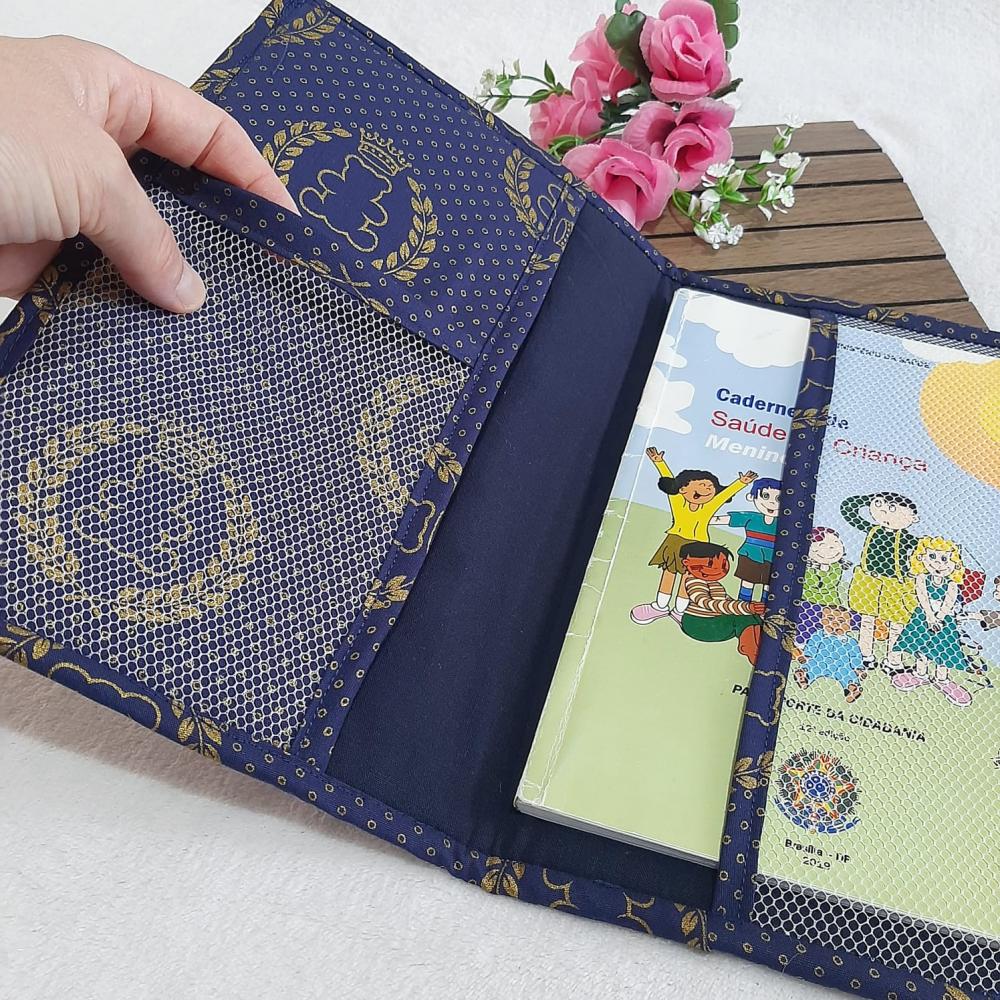 Necessaire Porta-fraldas e capa para caderneta de vacinação Urs