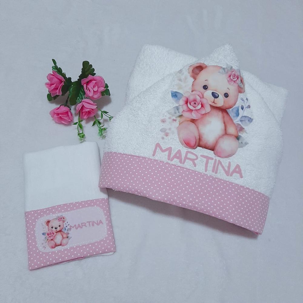 Toalha de banho com capuz para bebê e babita Ursinha Rosa