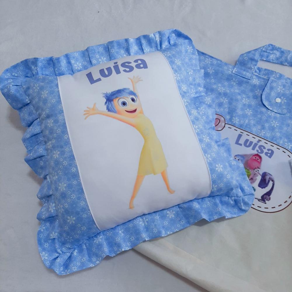 Kit creche personalizado: almofada, sacola para cobertas e toalhi