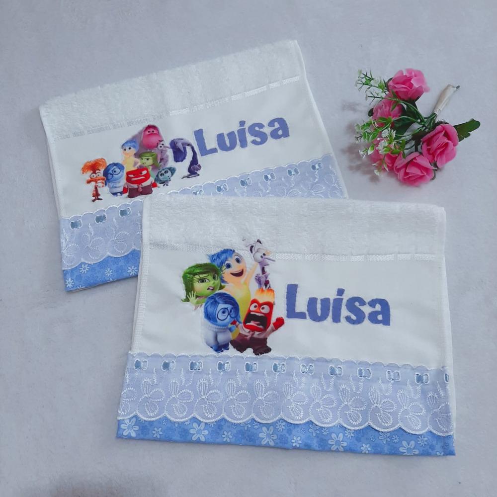 Kit creche personalizado: almofada, sacola para cobertas e toalhi