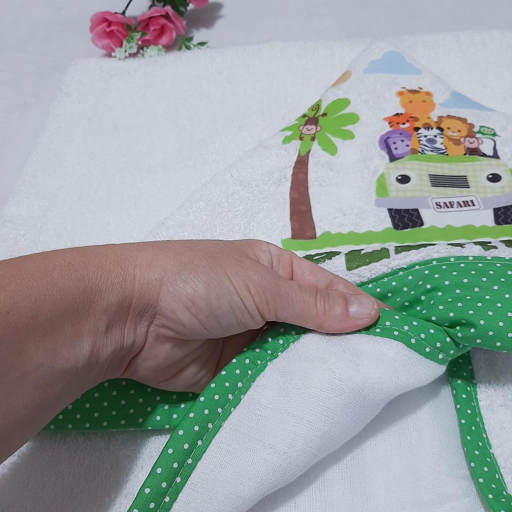 Toalha de banho com capuz para bebê e babita Safari Verde