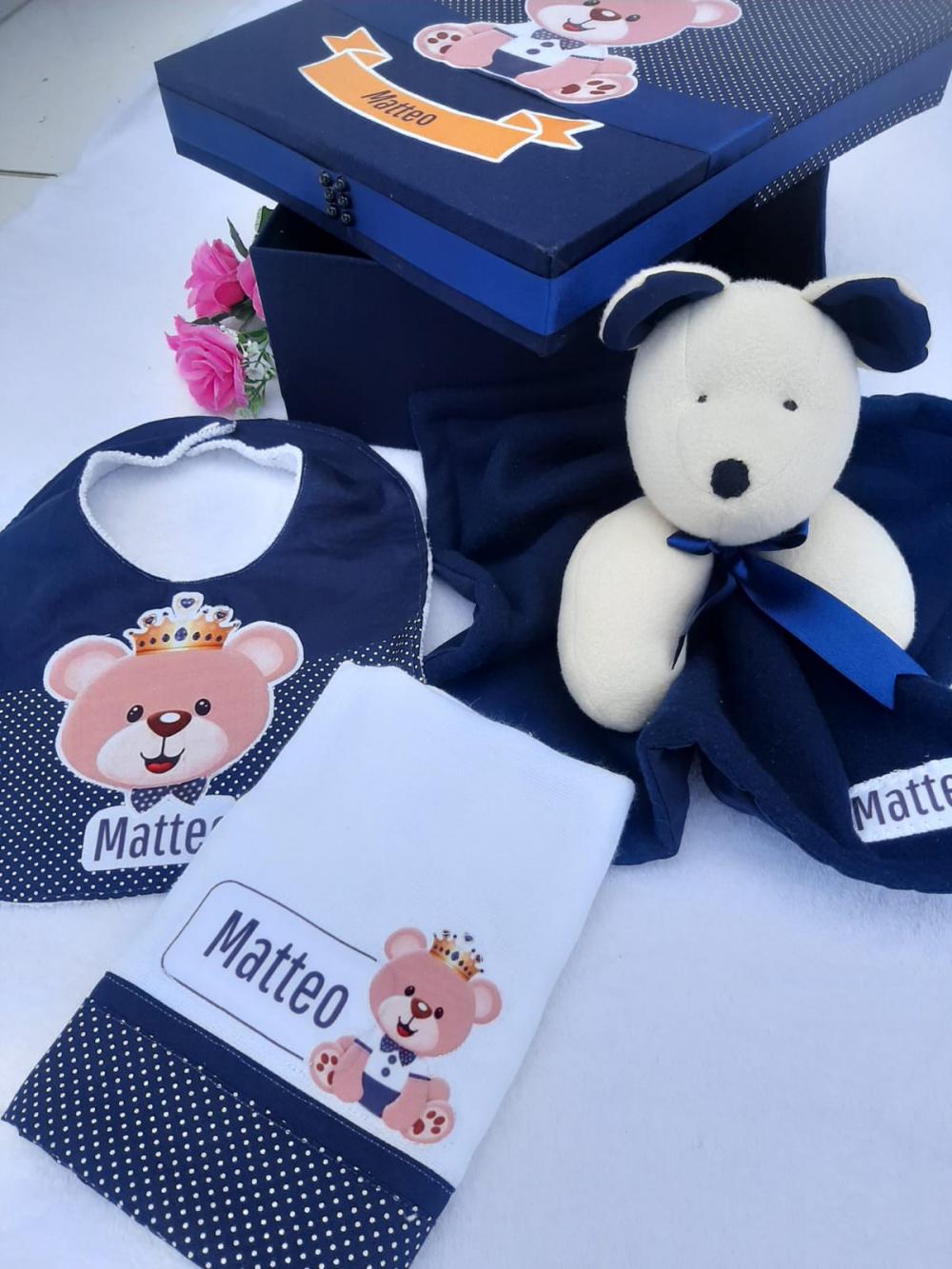Caixinha Personalizada Presente para Bebê Ursinho - babeiro, bab
