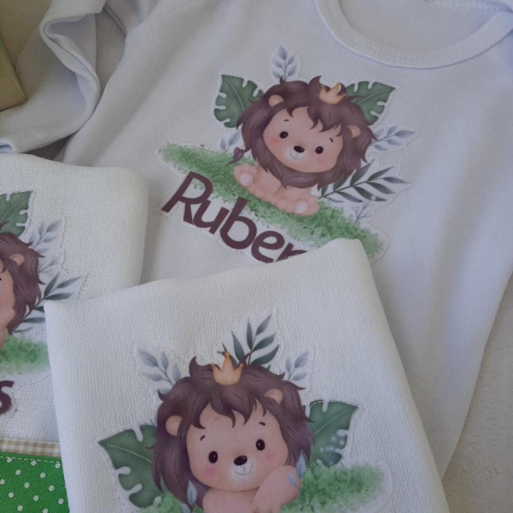 Caixinha Presente Bebê Personalizada - Body e babita Leãozinho