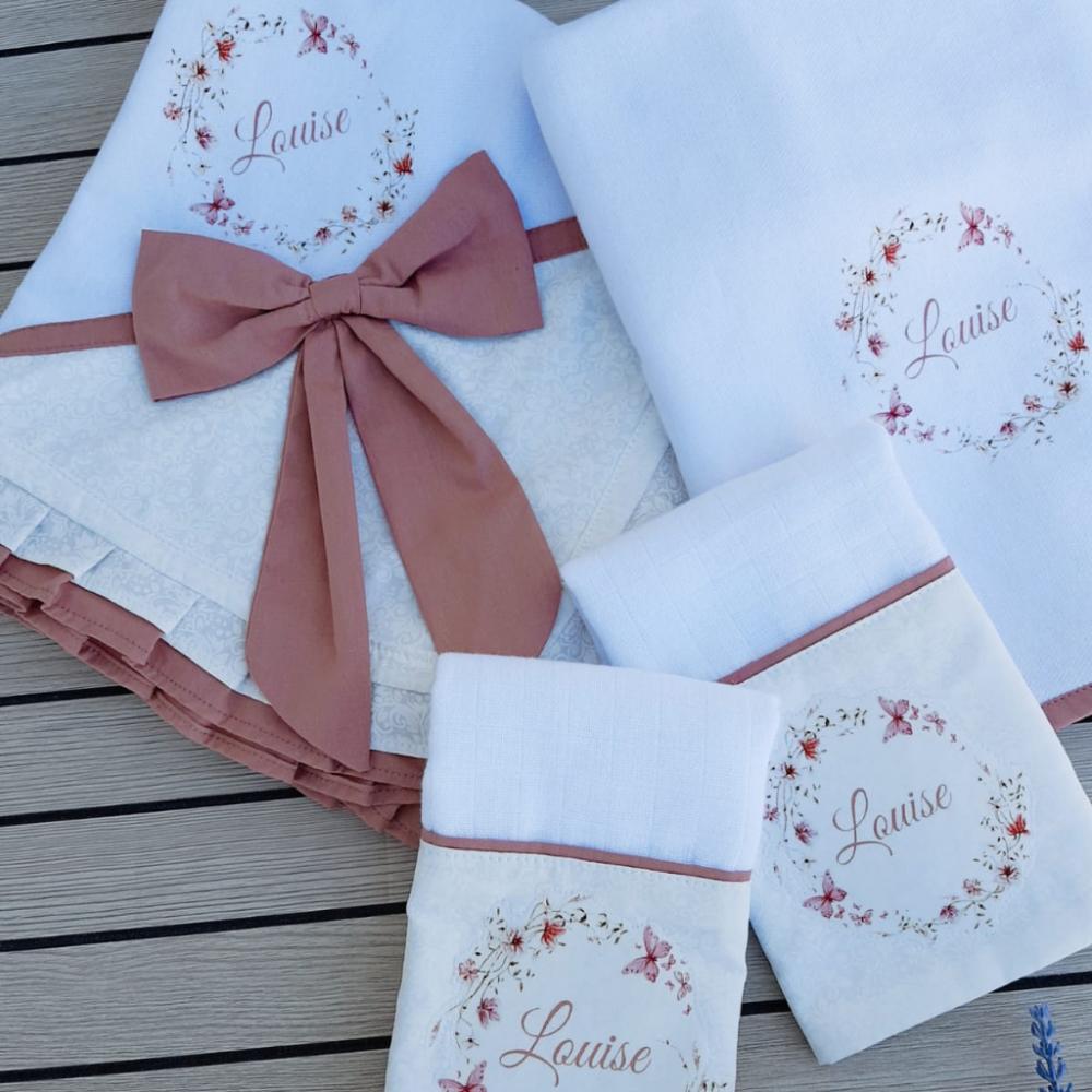 Kit Bebê Personalizado - Manta e Cueiro Flanelados e 2 Toalhinha