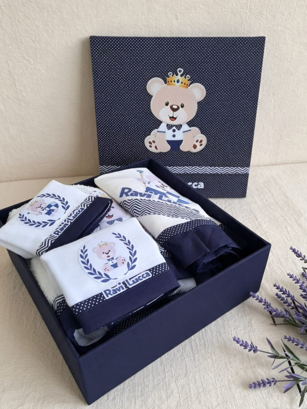 Kit Presente Bebê Personalizado - Toalha de Banho, Cueiro Flanel
