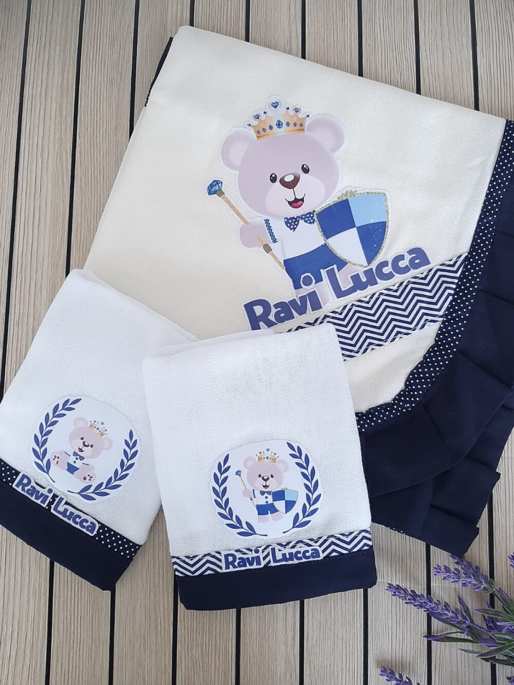 Kit Presente Bebê Personalizado - Toalha de Banho, Cueiro Flanel