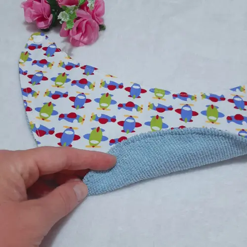 Babeiro bandana e babita Aviões