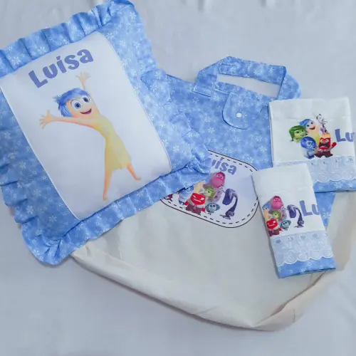 Kit creche personalizado: almofada, sacola para cobertas e toalhinhas