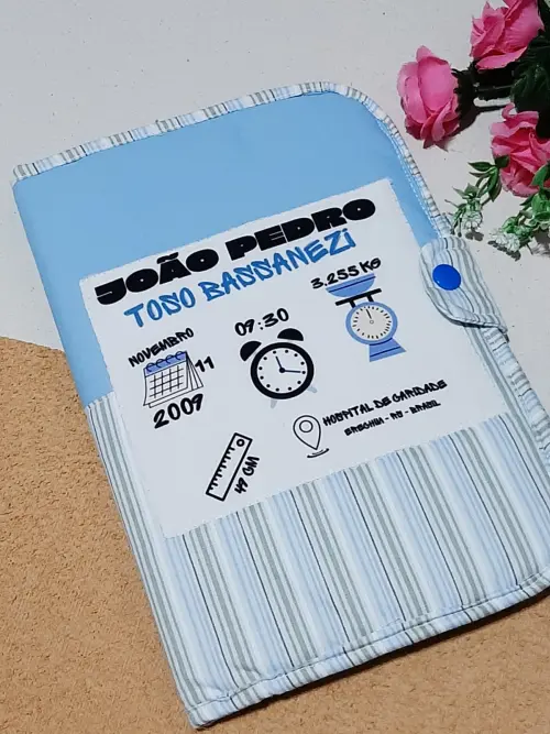 Capa para Caderneta de Vacinação e Porta Documentos do Bebê: detalhes do nascimento