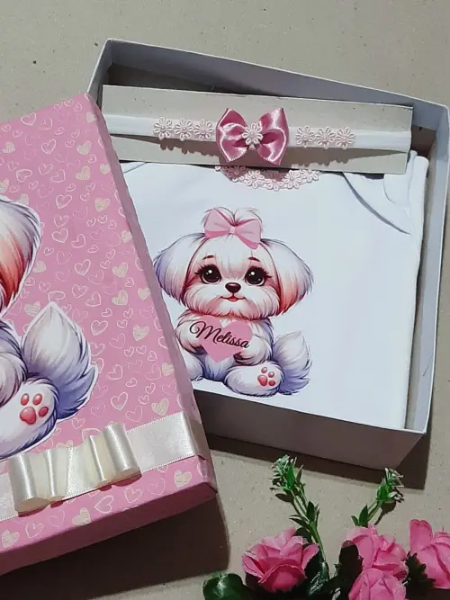 Caixinha Personalizada Cachorrinho Fofo com Body e Laço de Cabelo para Bebê – Mimos na Caixa