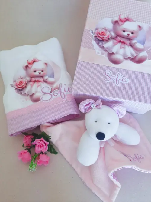 Caixinha Personalizada Presente para Bebê Ursinha com toalha de 