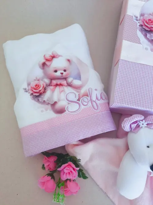 Caixinha Personalizada Presente para Bebê Ursinha com toalha de 