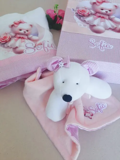 Caixinha Personalizada Presente para Bebê Ursinha com toalha de 