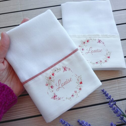 Fraldinhas de boca personalizadas - 2 unidades - Tema a Escolha