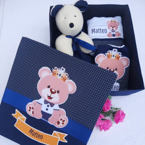 Caixinha Presente Bebê - Personalizada - Naninha urso, babeiro e babita
