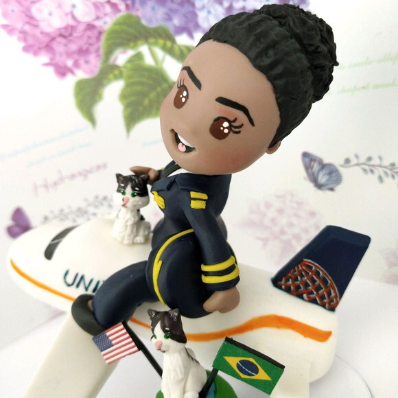 Boneca com Avião Profissão Piloto
