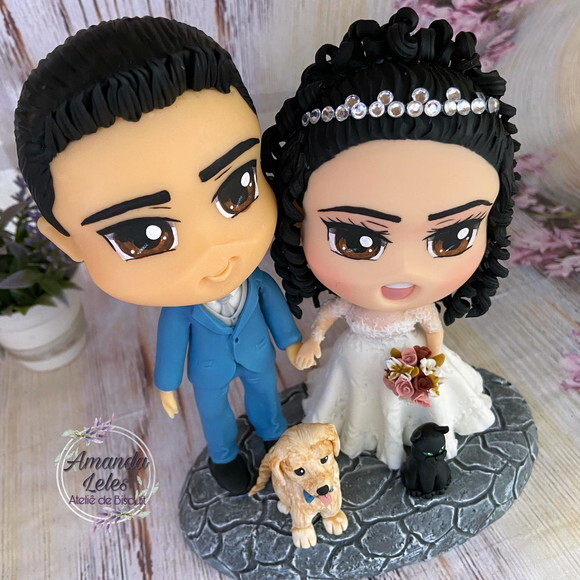 Noivinhos Chibi com 2 Pets