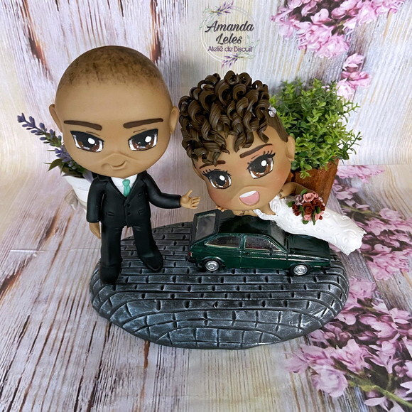 Noivinhos Chibi com Miniatura Gol