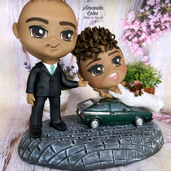 Noivinhos Chibi com Miniatura Gol