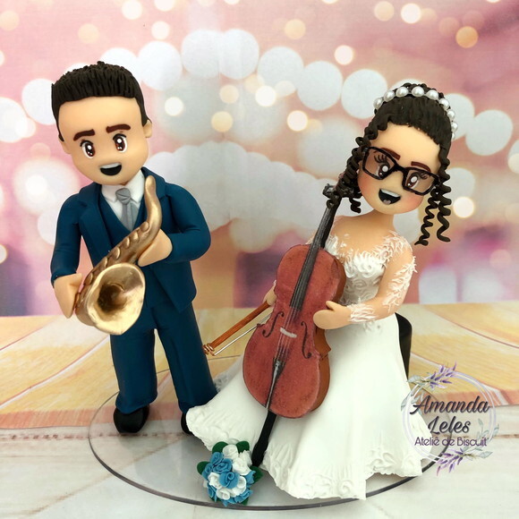Noivinhos Fofinho com saxofone e violoncelo