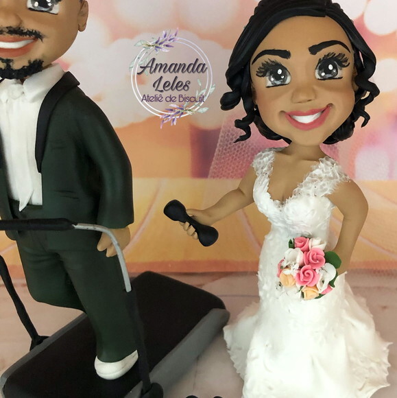 Noivinhos Sweet Com Esteira e pesos academia