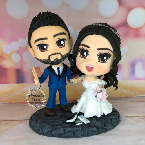Noivinhos Chibi Com livros e baquetas