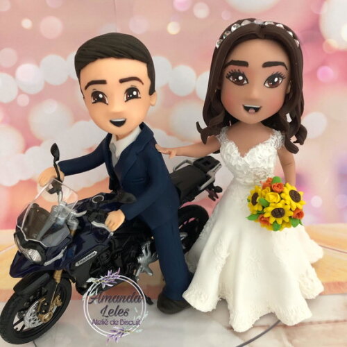 Noivinhos com Moto com 2 cachorros