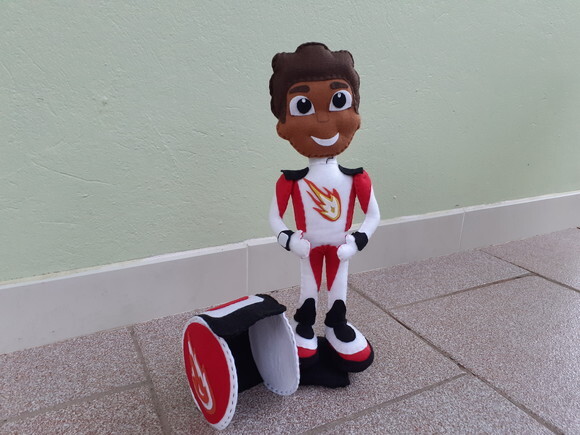 Aj de Blaze Monster Machine em Feltro