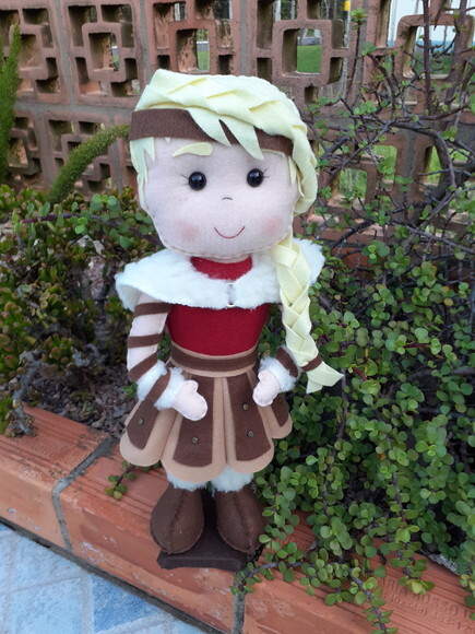 Astrid Como Treinar Seu Dragão em Feltro
