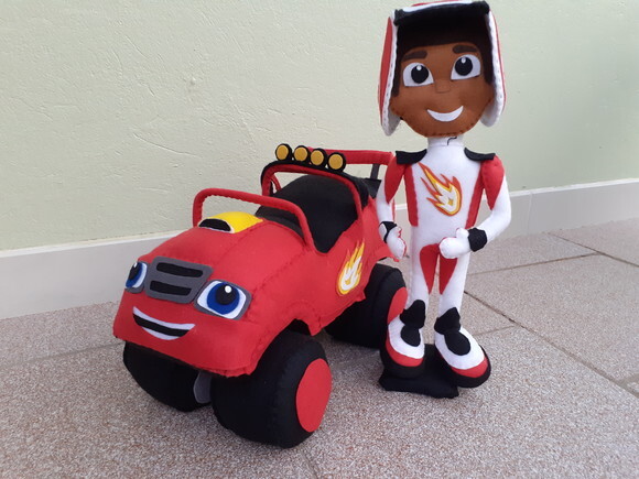Blaze e Aj em Feltro