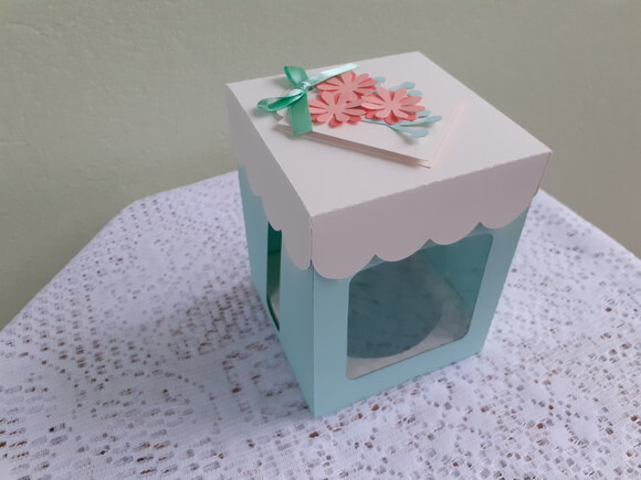Caixa decorada para caneca