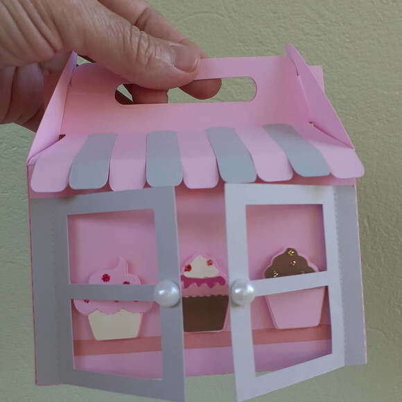 Caixa maleta Vitrine Confeitaria