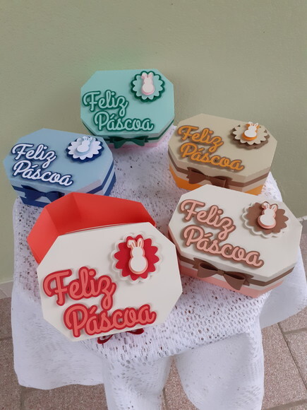 Caixa sextavada Feliz Páscoa