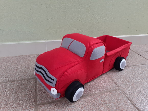 Caminhão vintage de feltro