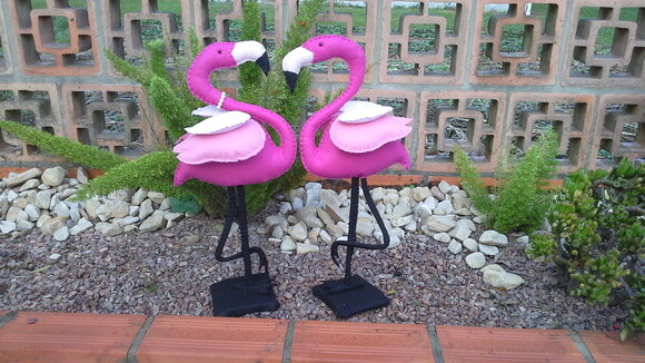 Casal de Flamingos em Feltro