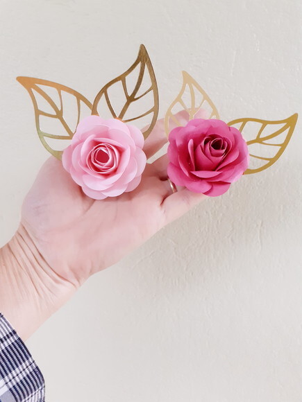 Duo de Rosas de Papel