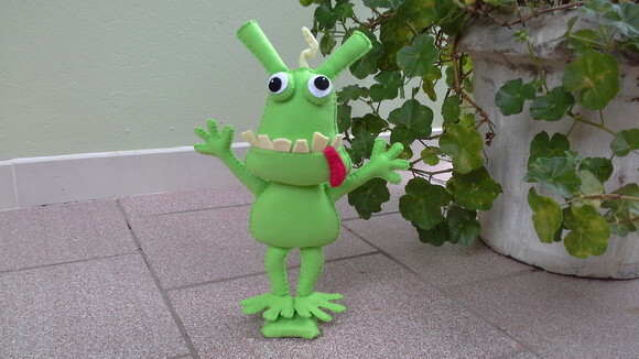 Et Alienígena em Feltro