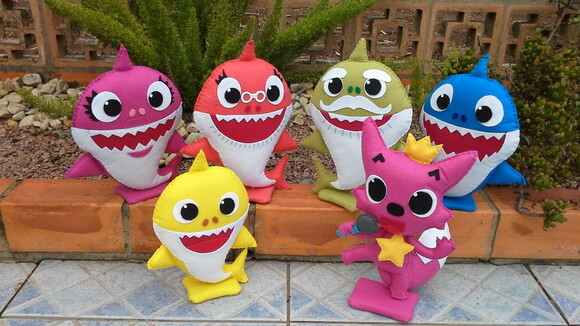 Família Baby Shark e Raposa em Feltro