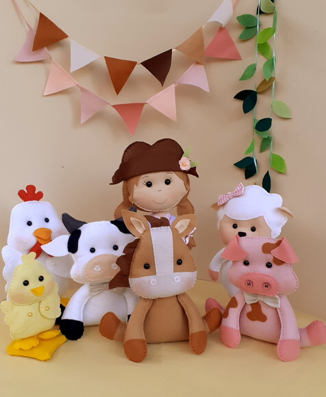 Fazendinha de Menina em Feltro 07 Peças