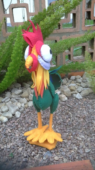 Galo Hei Hei em Feltro