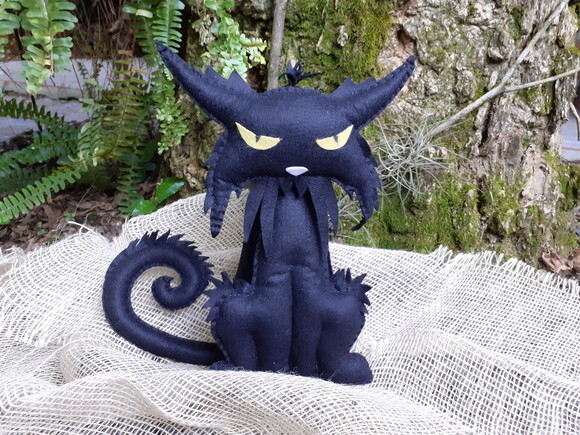 Gato Preto em Feltro