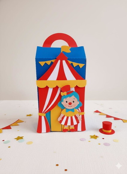 Kit Circo Feltro e Papelaria 28 Peças