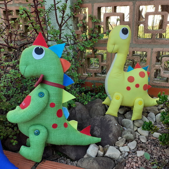 Kit dinossauros de pano 04 peças
