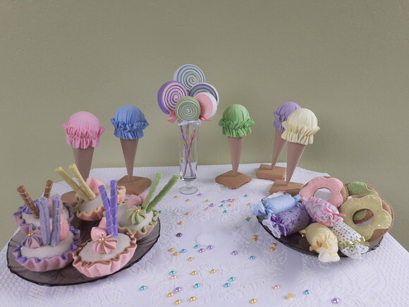 Kit Doces 24 Peças Feltro e Tecido