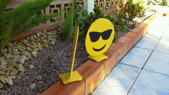 Kit Emoji Apaixonado e com Óculos de Sol